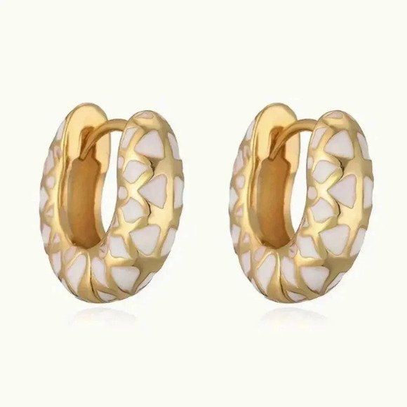 NWTs Gold Plated White Enamel Hoop Earrings - Picture 1 of 1